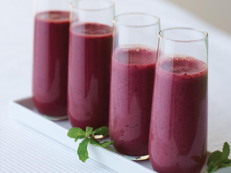 4 Smoothies to Improve Your Mental Power