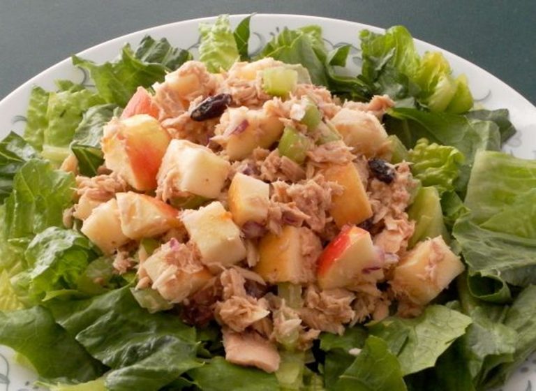 Tired of Boring Salads? Enjoy these Delicious Protein Packed Salads