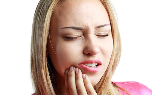 5 Reasons Your Gum Is Bleeding