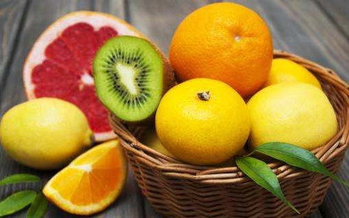 7 Reasons to Eat Citrus Fruit